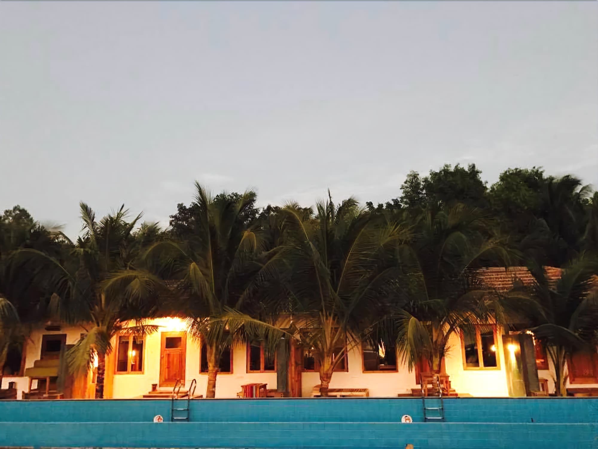 Mermaid Beach Resort Кокс Базар Екстериор снимка